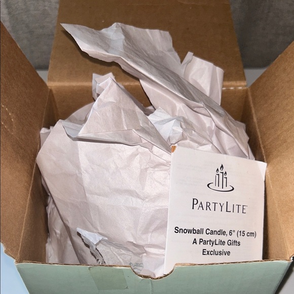 NIB Partylite 6" Large Snowball Textured Ball Candle Retired Never Lit Rare - Picture 10 of 10